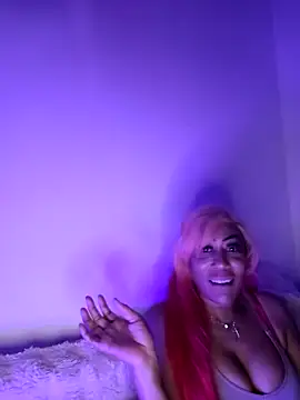 iamlalamilano online show from February 15, 10:20 pm