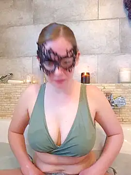 Squirtingcouple9094 online show from November 7, 8:20 am