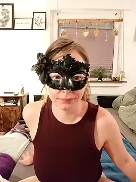 Squirtingcouple9094 online show from October 16, 6:43 pm