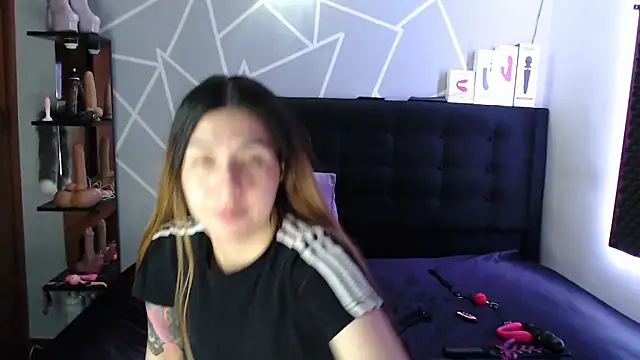 karlamoon23 online show from September 29, 2:16 am