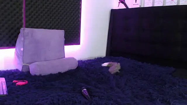 karlamoon23 online show from November 29, 10:36 pm