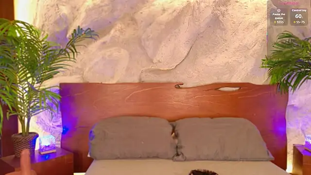 alisonn moon online show from March 5, 10:27 pm