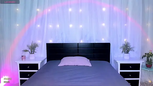 Evolet Bee online show from February 21, 12:39 pm