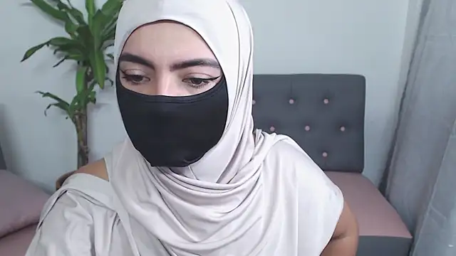 Snapshot of jade_nassar chatting on October 15, 8:44 pm jade nassar online show from October 15, 8:44 pm