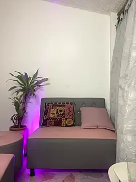 Snapshot of jade_nassar chatting on September 15, 11:45 pm jade nassar online show from September 15, 11:45 pm