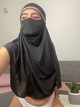 Snapshot of jade_nassar chatting on September 8, 9:25 pm jade nassar online show from September 8, 9:25 pm