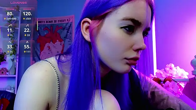 Snapshot of Kiara_Dream chatting on October 21, 8:57 pm Kiara Dream online show from October 21, 8:57 pm