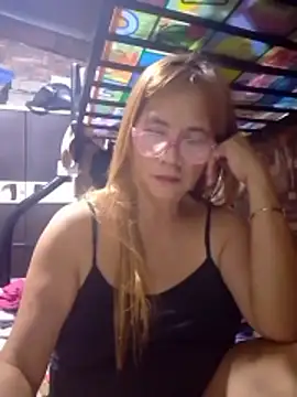 SexyHottMom online show from January 17, 1:40 pm