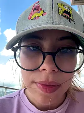 Snapshot of Caitlin_Cat chatting on October 15, 6:32 pm Caitlin Cat online show from October 15, 6:32 pm