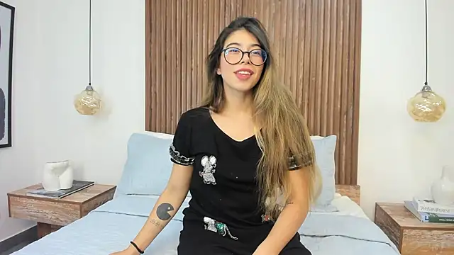 Snapshot of Caitlin_Cat chatting on October 13, 7:11 am Caitlin Cat online show from October 13, 7:11 am