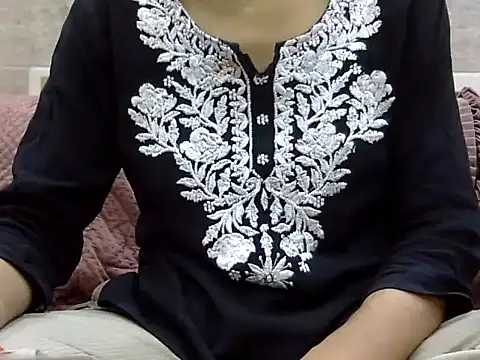 VNDANA  online show from April 21, 11:39 am