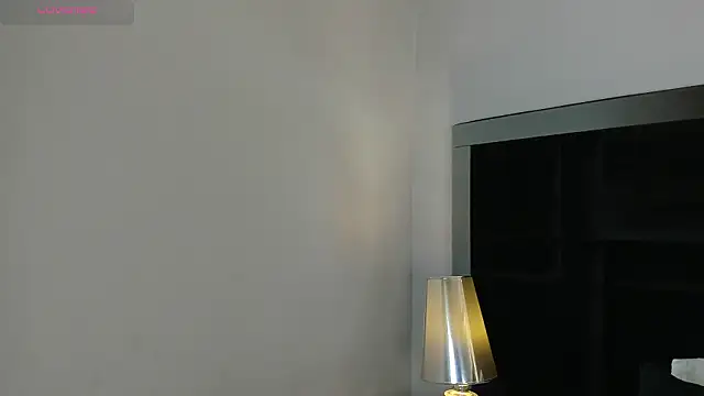 CarolineLee  online show from February 10, 10:35 pm