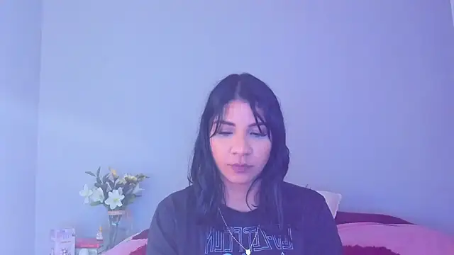 Laura-angeel online show from December 1, 8:44 pm