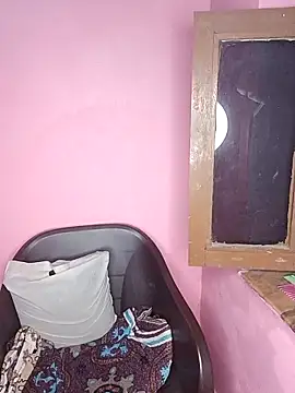 MEERAcle online show from October 1, 4:23 pm