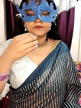 MEERAcle online show from February 12, 4:52 pm