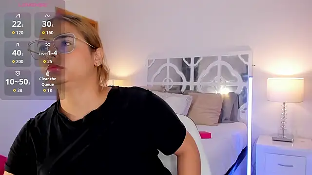 MikaelaStone online show from December 5, 12:06 pm