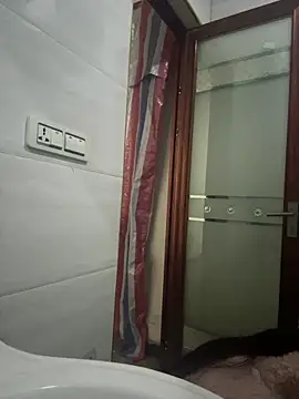 crhong666 online show from February 7, 12:47 am