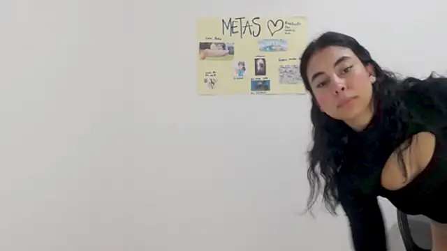 lily robertss  online show from March 8, 3:21 am