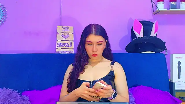 CristalRose online show from April 20, 5:49 pm