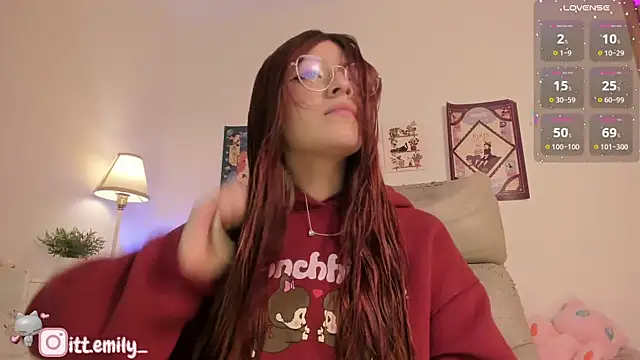 emily uwu0 online show from February 28, 3:06 am