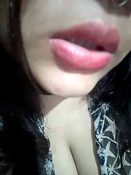 Hott Muskan online show from March 9, 8:12 pm