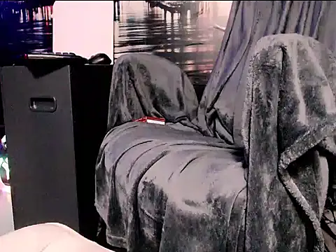 AMOURSWEET2025 online show from April 7, 9:39 pm