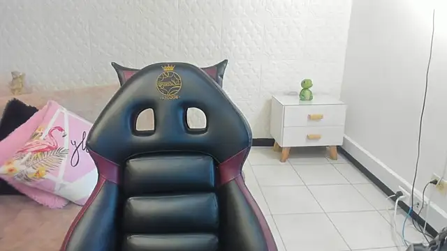 Eva mermaid online show from March 30, 2:05 pm