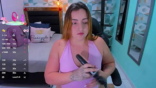 KRISTINPITERS online show from September 27, 7:54 pm