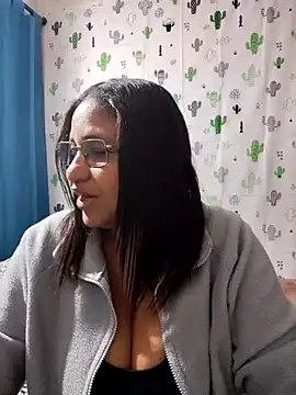 Snapshot of Avannay chatting on September 13, 12:29 am Avannay online show from September 13, 12:29 am