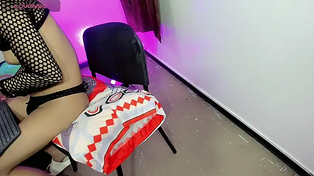 Britany montiel online show from April 8, 7:38 pm