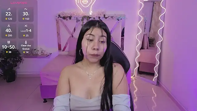 ZURY TAY online show from March 2, 11:50 am