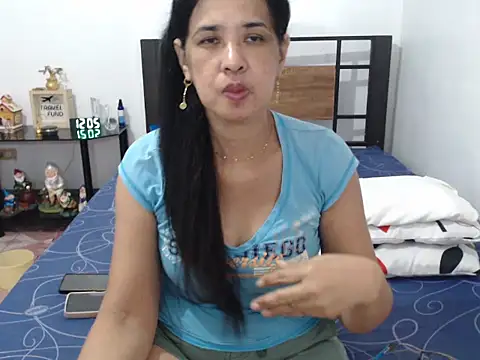 Prettysweetmum online show from November 5, 4:07 am