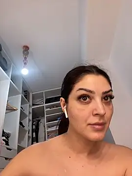 Lexi Storm online show from November 30, 6:17 am