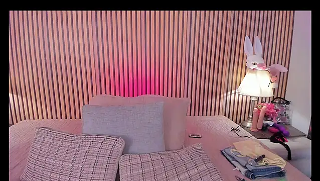 keeyla stone online show from January 18, 10:06 pm