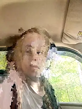 countrymomma online show from April 21, 4:03 pm