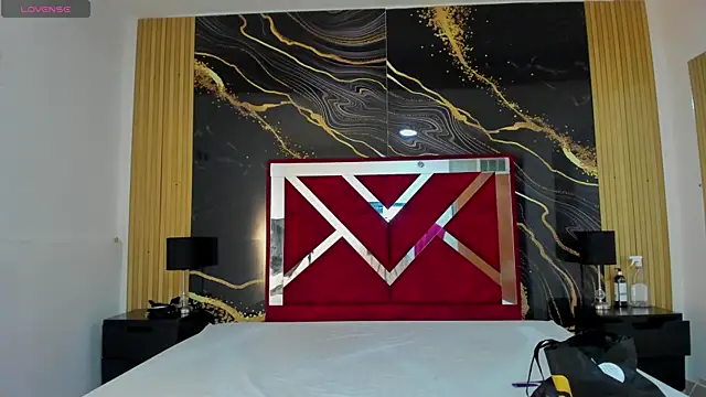 VioletRose as online show from January 6, 8:45 pm