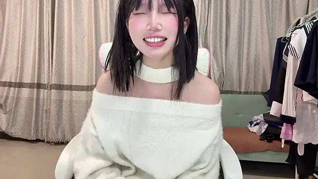 Snapshot of Yiyi-707 chatting on October 22, 11:26 am Yiyi-707 online show from October 22, 11:26 am