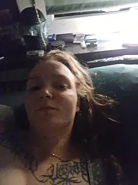 Snapshot of Charlotte_AltS420 chatting on October 16, 11:29 pm Charlotte AltS420 online show from October 16, 11:29 pm