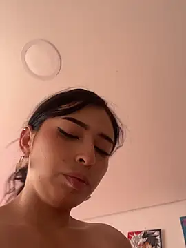 larsonbeverly online show from April 27, 7:22 pm