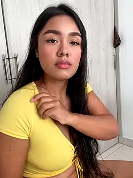 Mariaotalvaro online show from September 16, 9:45 pm