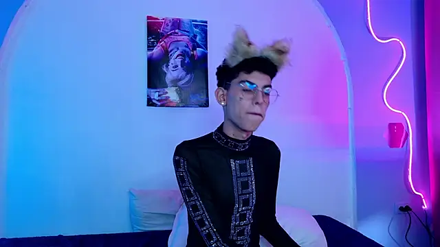 Room 69x online show from September 15, 6:48 pm