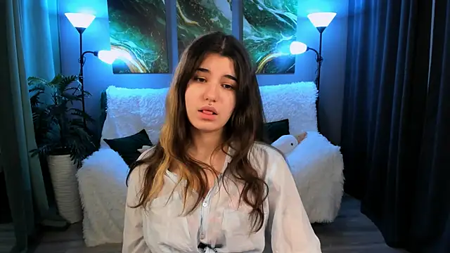 AnoraDark online show from October 4, 6:34 pm