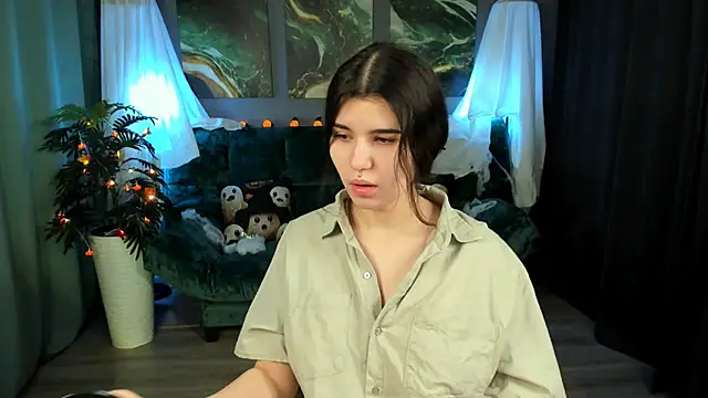 AnoraDark online show from October 10, 6:35 pm