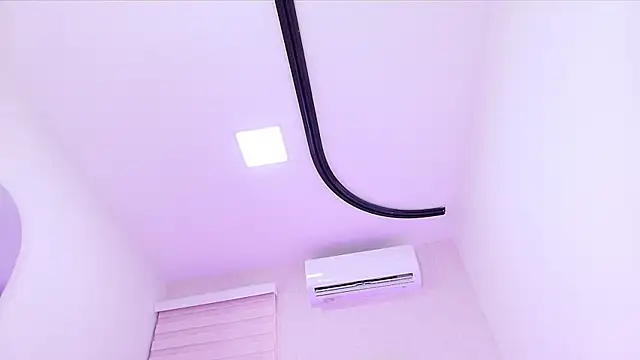 emma madi online show from December 5, 12:28 pm