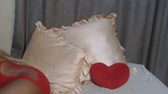 ScarlettNoire online show from April 14, 2:33 am