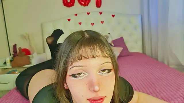 kamila blush online show from February 19, 5:51 am