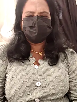 mallu-lover online show from March 4, 12:01 pm