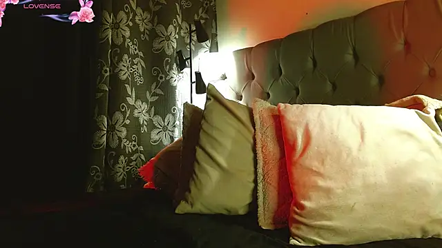 Dulce Tara online show from November 15, 4:57 am