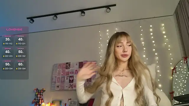 Lunainnk online show from December 21, 3:44 am