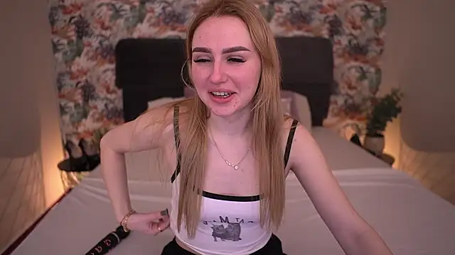 GabriellaJass online show from February 25, 9:24 pm